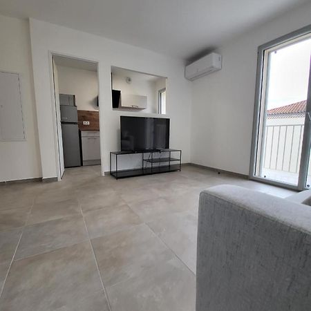 Charmant Type 1 Neuf En Hyper Centre Avec Parking Corte  Exterior foto